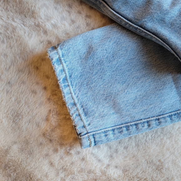 SOLD🥳Levis 501 light wash skinny jeans - Picture 7 of 15